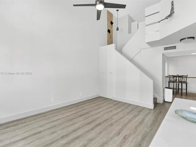 15555 N Miami Lakeway N # 202, Miami Lakes FL 33014