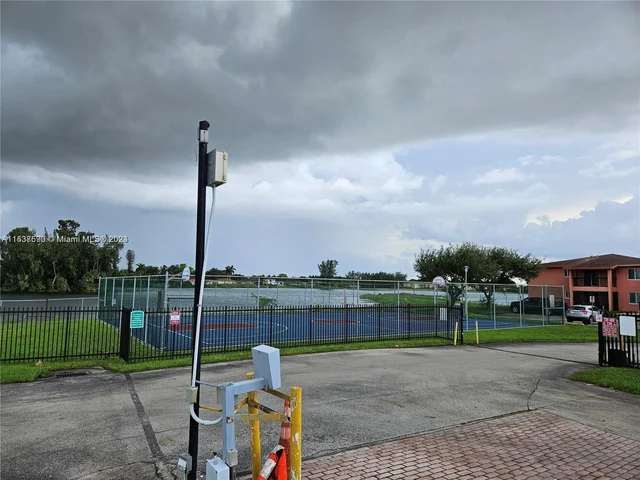 1810 NW 119th St # 204, Miami FL 33167