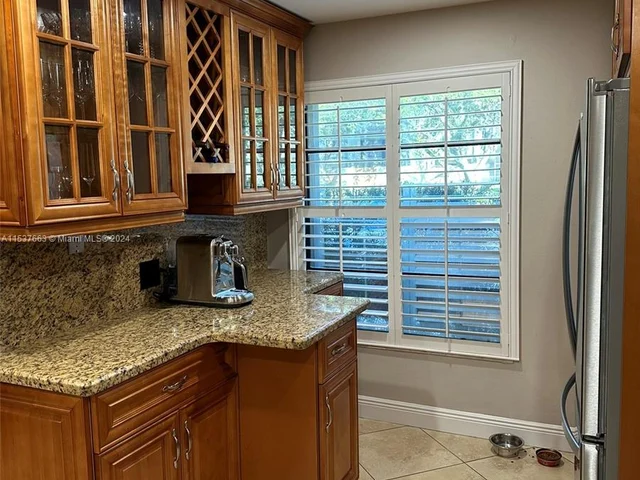 1140 NW 99th Ave # 70, Pembroke Pines FL 33024