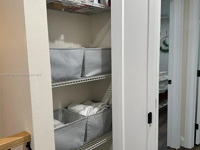 1140 NW 99th Ave # 70, Pembroke Pines FL 33024