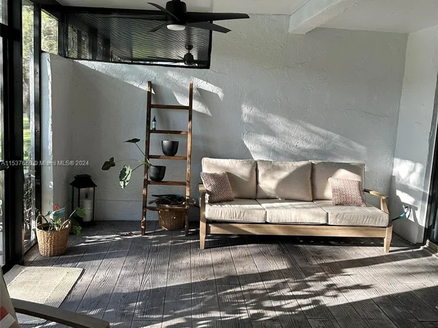 1140 NW 99th Ave # 70, Pembroke Pines FL 33024