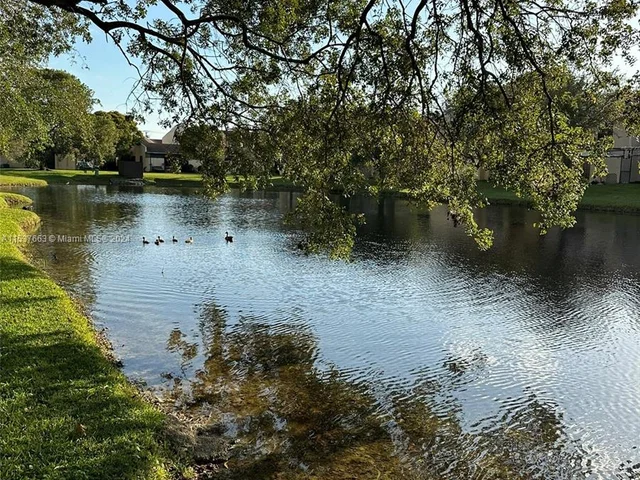 1140 NW 99th Ave # 70, Pembroke Pines FL 33024