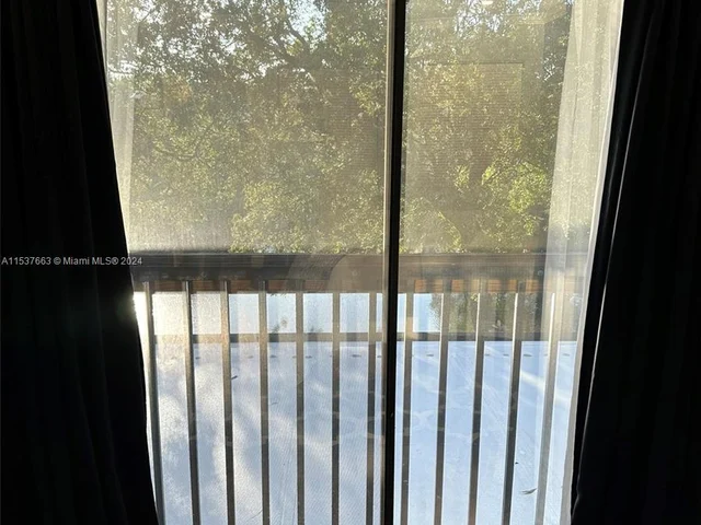 1140 NW 99th Ave # 70, Pembroke Pines FL 33024