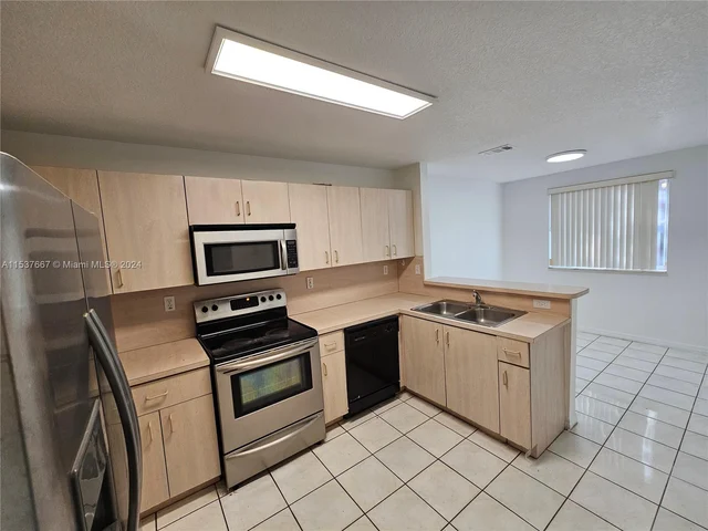 14864 SW 104th St # 14, Miami FL 33196