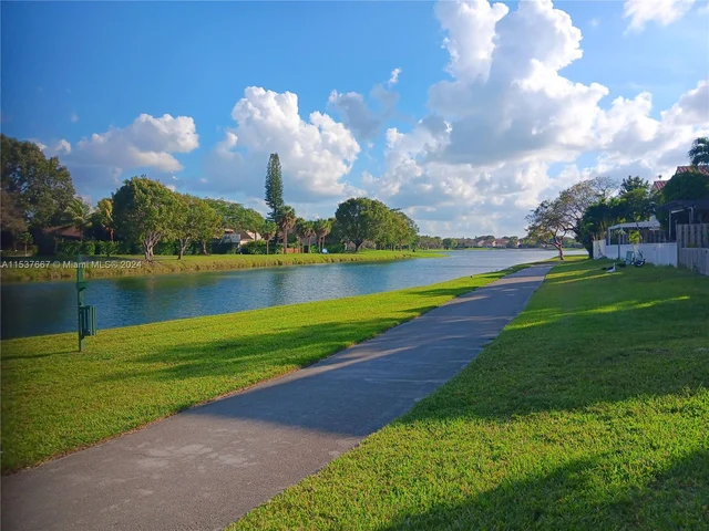 14864 SW 104th St # 14, Miami FL 33196