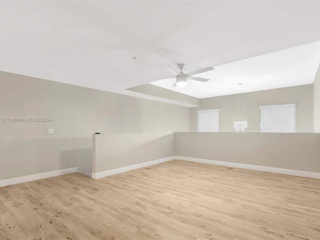 8395 SW 73rd Ave # 105, Miami FL 33143