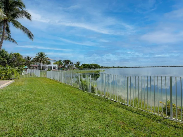 5171 SW 170th Ave, Miramar FL 33027