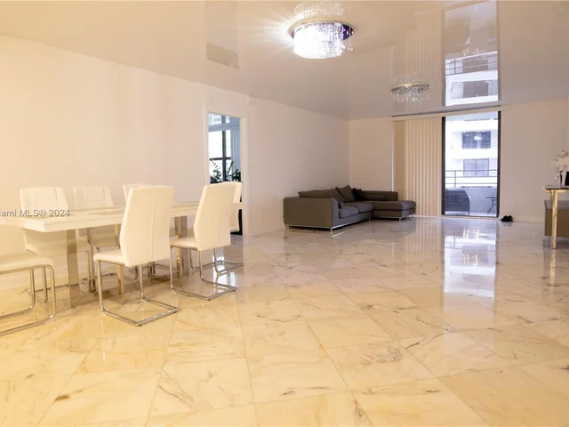 2500 Parkview Dr # 1714, Hallandale Beach FL 33009