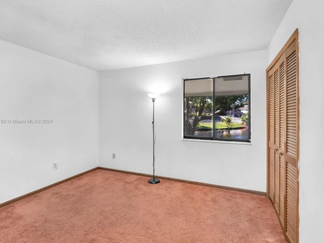 8750 SW 57th Pl, Cooper City FL 33328