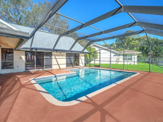 8750 SW 57th Pl, Cooper City FL 33328