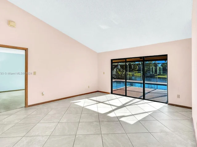 8750 SW 57th Pl, Cooper City FL 33328