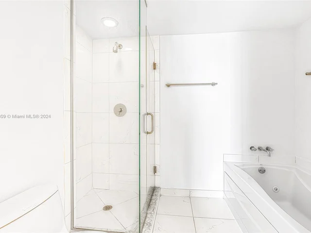 55 SE 6th St # 3705, Miami FL 33131