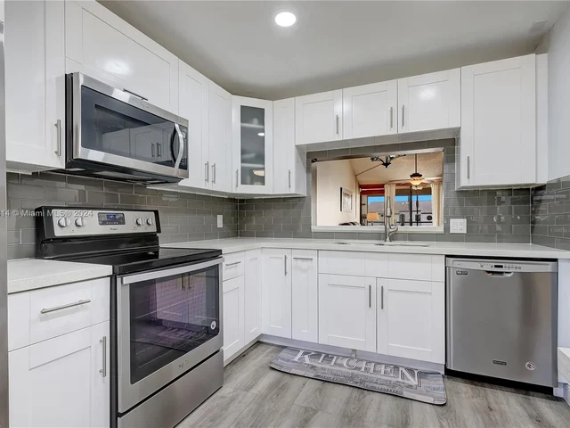 11294 Taft St # 11294, Pembroke Pines FL 33026