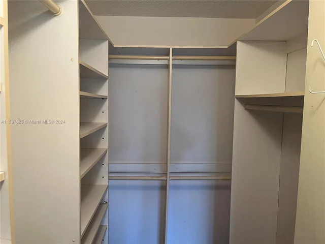 861 NE 209th Ter # 104, Miami FL 33179