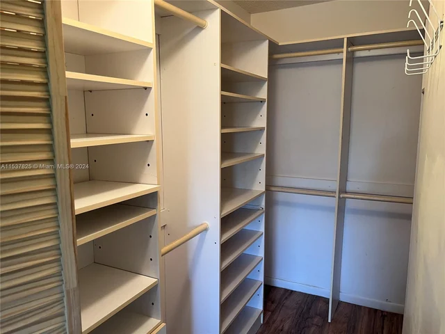 861 NE 209th Ter # 104, Miami FL 33179