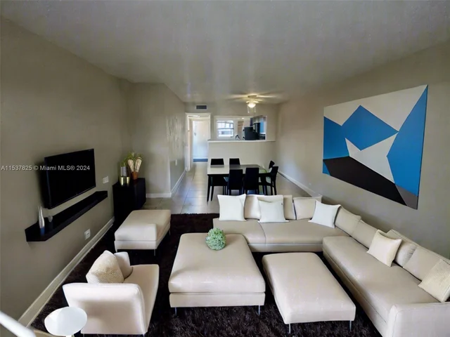 861 NE 209th Ter # 104, Miami FL 33179