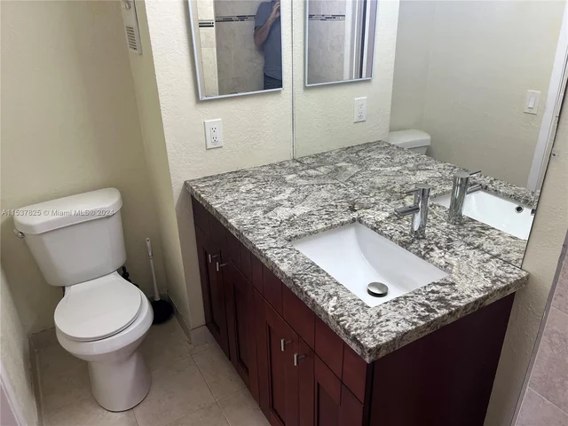 861 NE 209th Ter # 104, Miami FL 33179