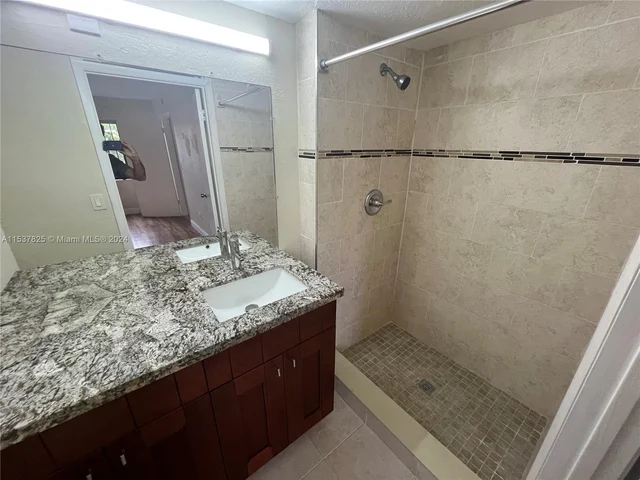 861 NE 209th Ter # 104, Miami FL 33179