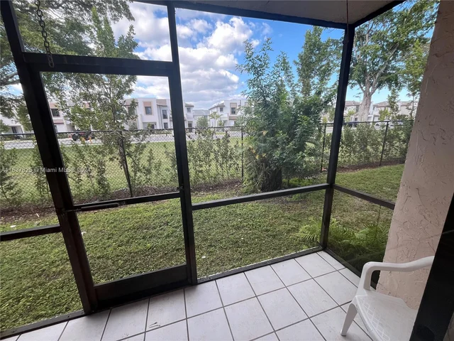861 NE 209th Ter # 104, Miami FL 33179
