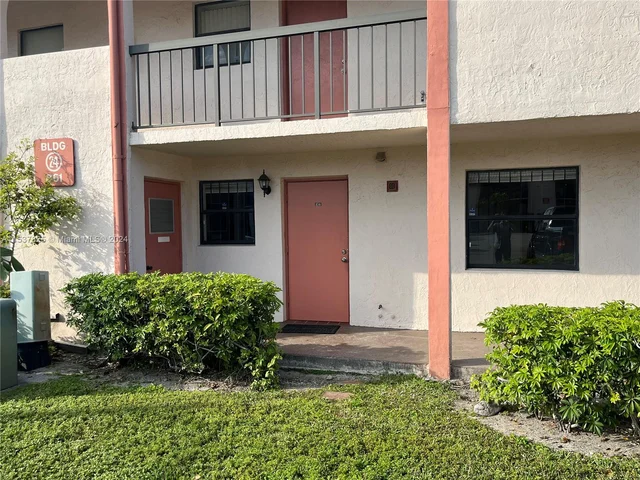 861 NE 209th Ter # 104, Miami FL 33179