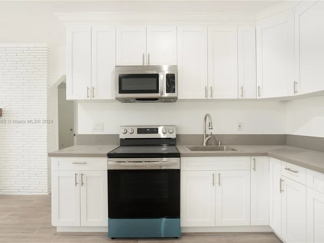 1818 Sherman St # 1, Hollywood FL 33020