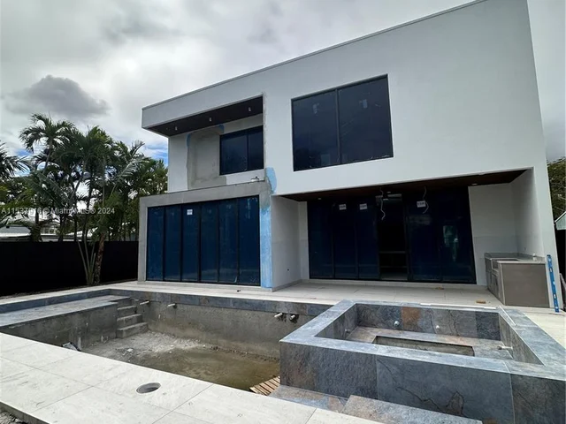 706 NE 17th Way, Fort Lauderdale FL 33304