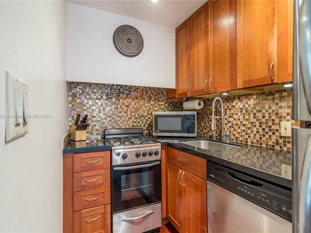 1025 Michigan Ave # 1A, Miami Beach FL 33139