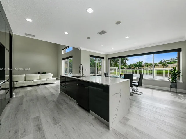 5756 NW 49th Way, Coconut Creek FL 33073