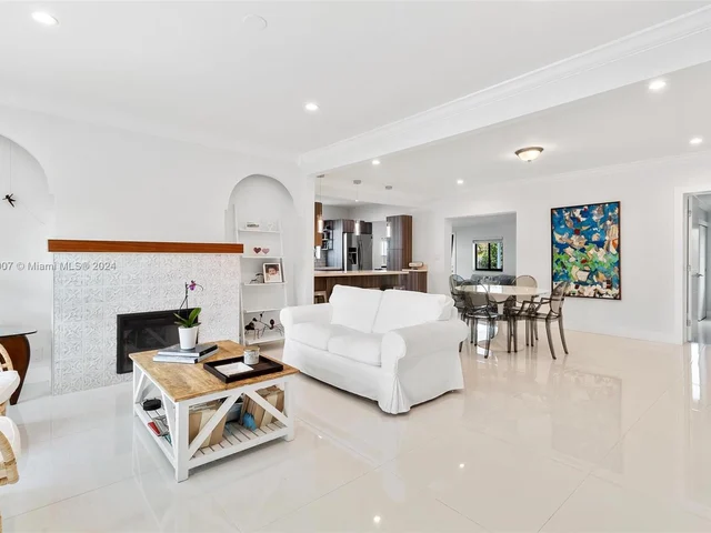 2485 SW 19th Ter, Miami FL 33145