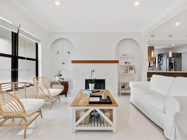 2485 SW 19th Ter, Miami FL 33145