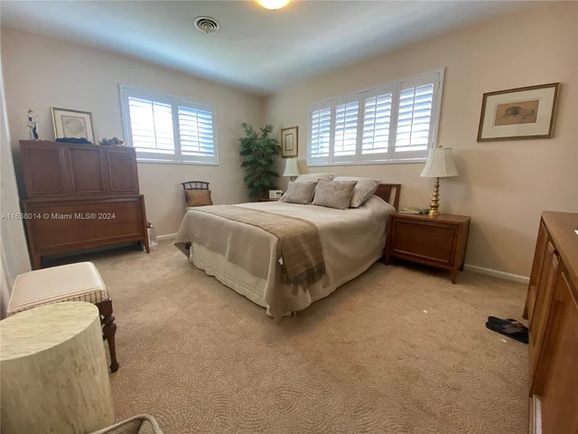 4332 Harrison St, Hollywood FL 33021