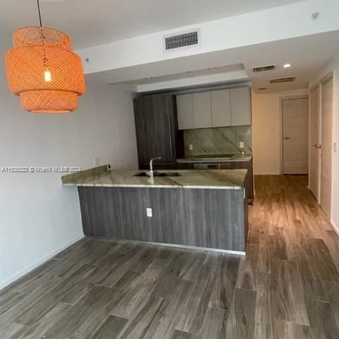 801 S Miami Ave # 4706, Miami FL 33130