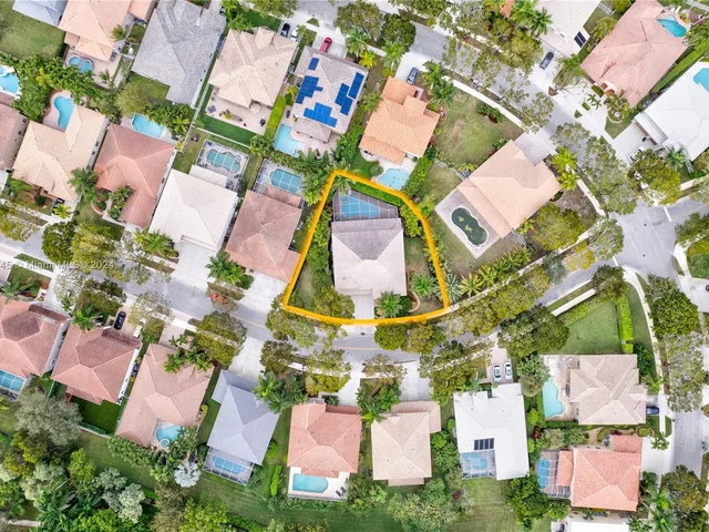 3706 Vista Way, Weston FL 33331