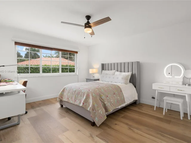 3706 Vista Way, Weston FL 33331