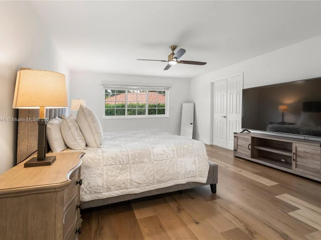 3706 Vista Way, Weston FL 33331