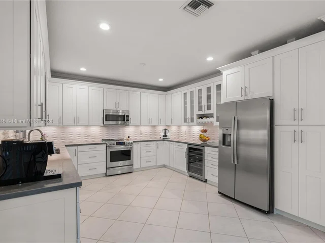 3706 Vista Way, Weston FL 33331