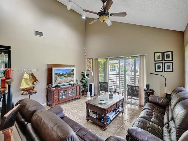 8740 Azalea Ct # 204, Tamarac FL 33321