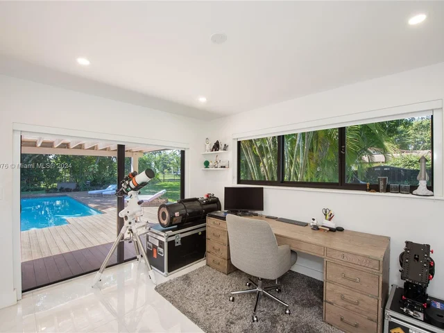 11600 SW 72nd Ave, Pinecrest FL 33156