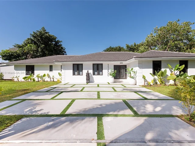 11600 SW 72nd Ave, Pinecrest FL 33156