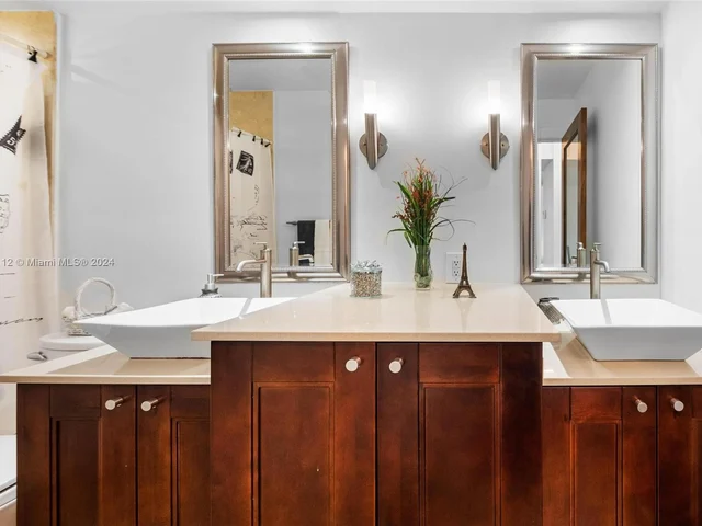 730 Pennsylvania Ave # 412, Miami Beach FL 33139