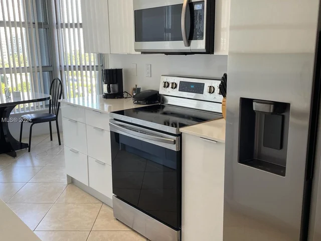 3400 NE 192nd St # 805, Aventura FL 33180