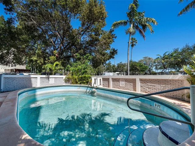 1100 Alton Rd # 5A, Miami Beach FL 33139