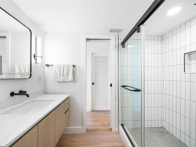 1100 Alton Rd # 5A, Miami Beach FL 33139