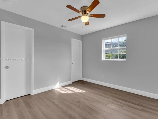 3811 NW 207th St, Miami Gardens FL 33055