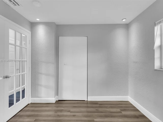 3811 NW 207th St, Miami Gardens FL 33055