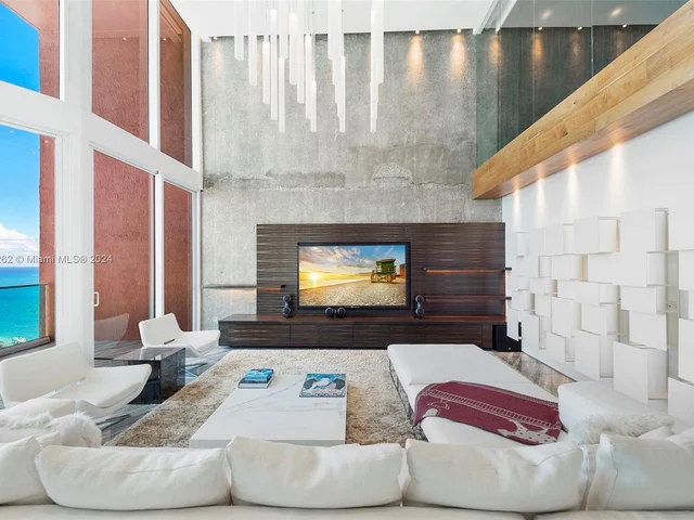 300 S Pointe Drive, Miami Beach FL 33139