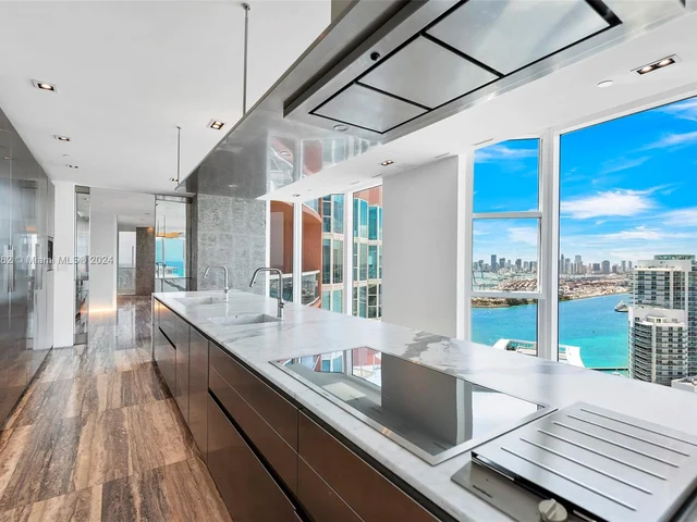 300 S Pointe Drive, Miami Beach FL 33139