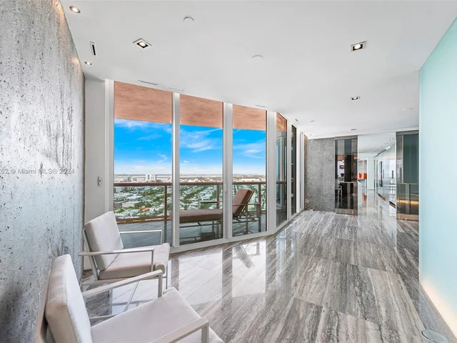 300 S Pointe Drive, Miami Beach FL 33139