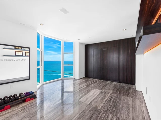 300 S Pointe Drive, Miami Beach FL 33139