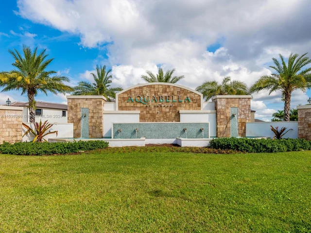 3358 W 112th St # 3358, Hialeah FL 33018